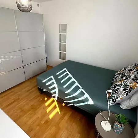 Zola Apartament *